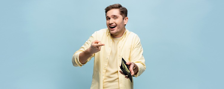 Voor het gebruik van de service maak je geld over